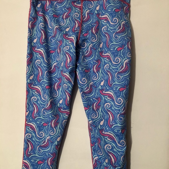 Vineyard Vines Seahorse Performance Leggings. - Picture 3 of 7